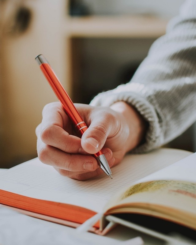 writing_text_pen (2)